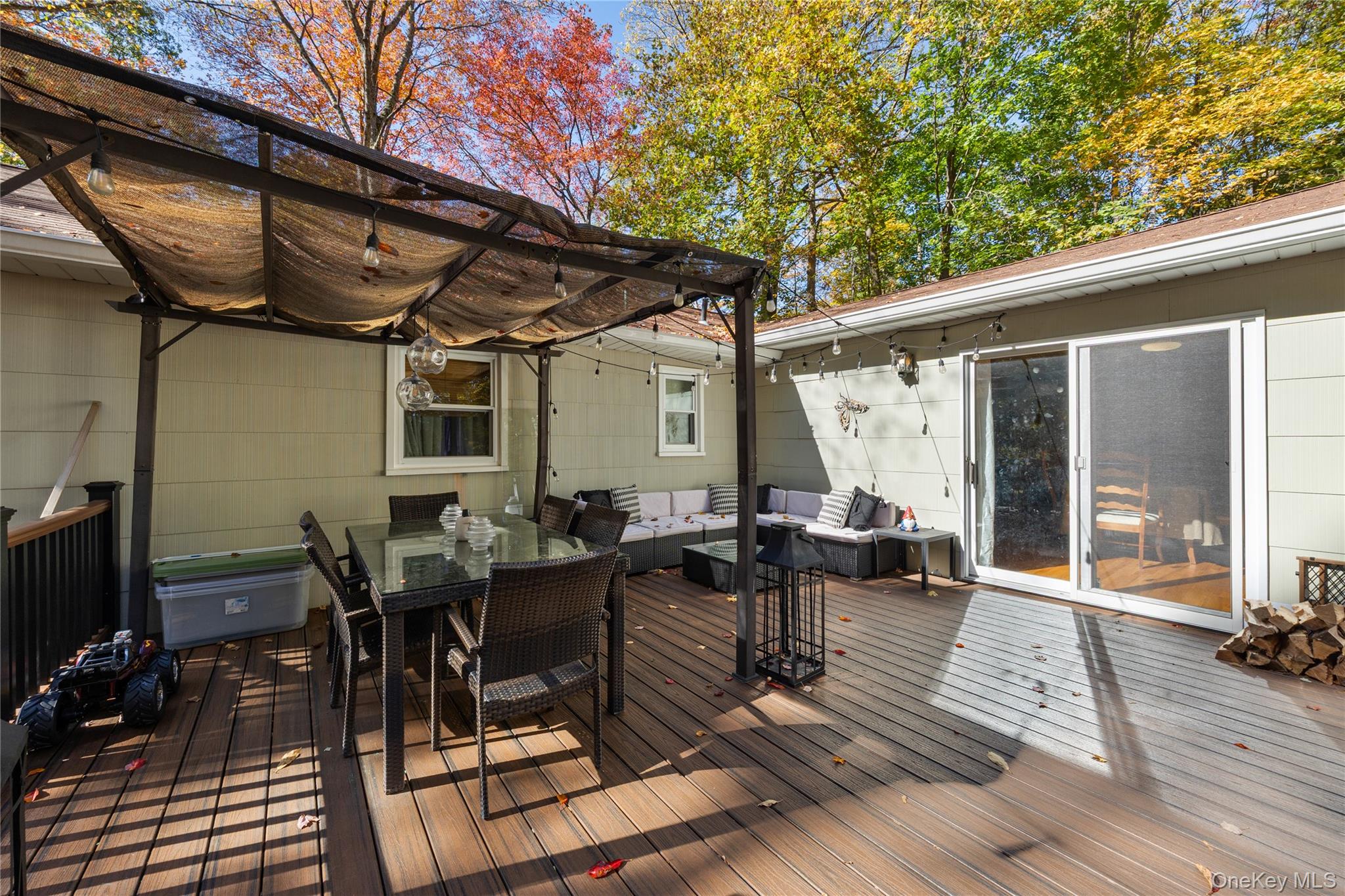 19 Apple Blossom Court, Airmont, NY 10952