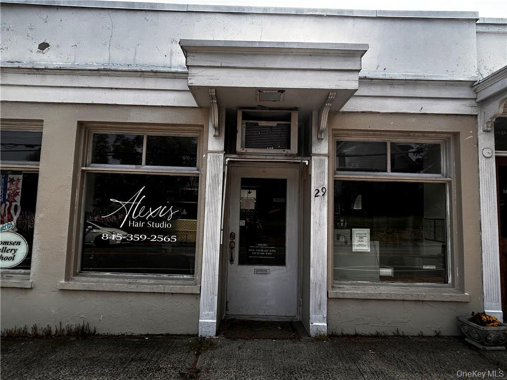 29 Old Tappan Road, Tappan, NY 10983