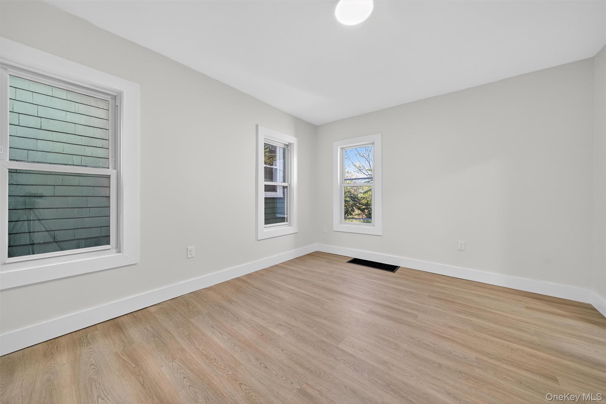 26 Ridge Street, Middletown, NY 10940