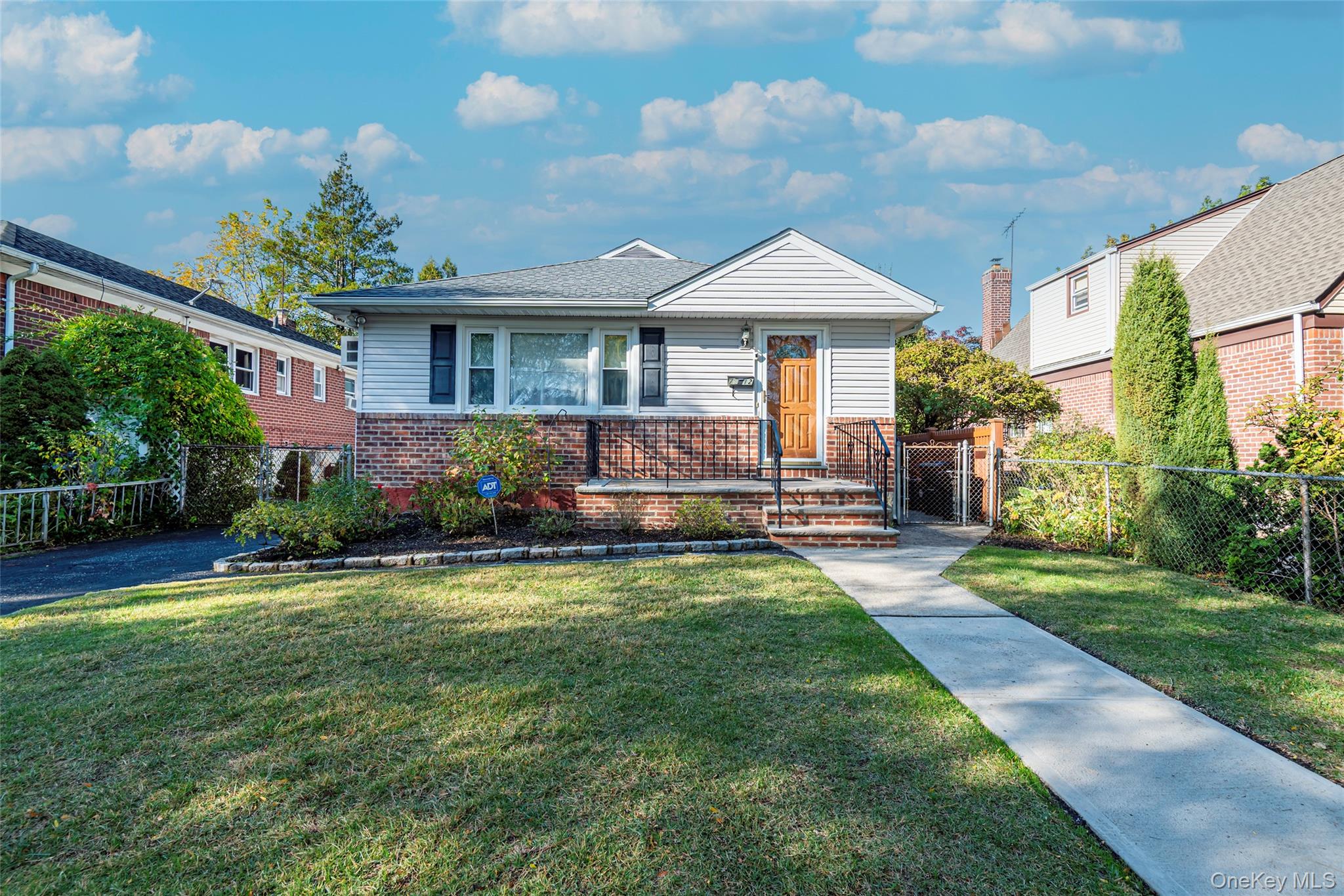 79-12 268th Street, Floral Park, NY 11004