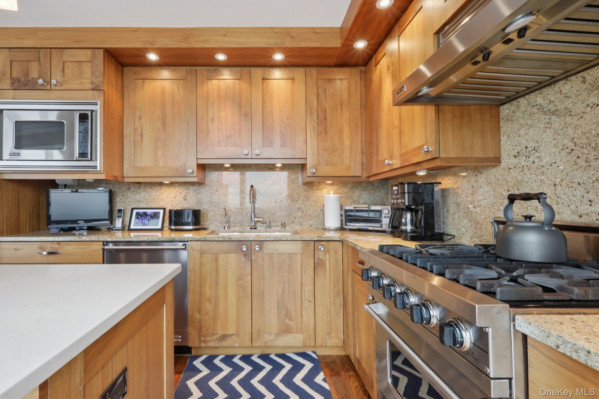 5 Renaissance Square # 27G, White Plains, NY 10601