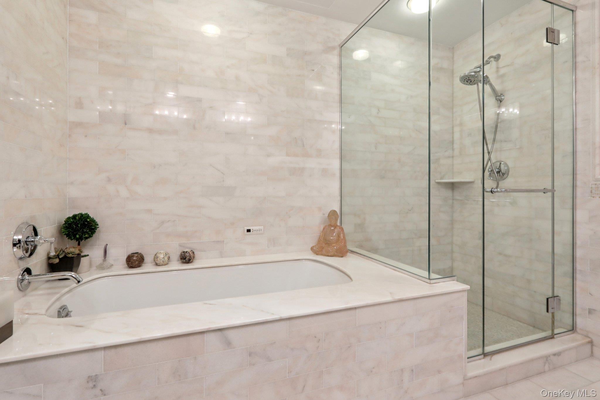 5 Renaissance Square # 27G, White Plains, NY 10601