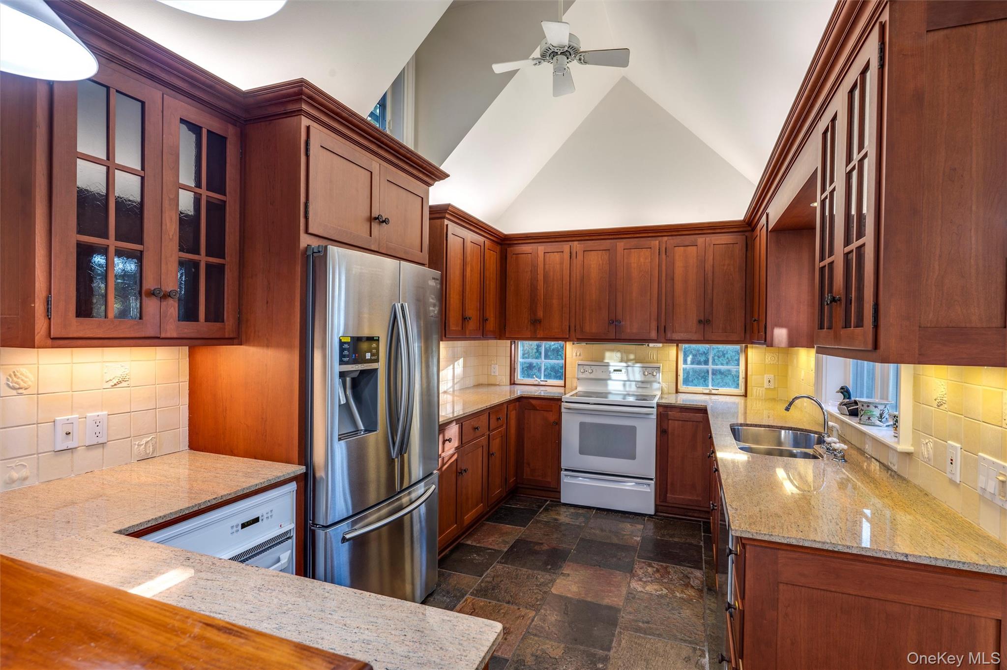 8 Fish Creek Lane, Remsenburg, NY 11960