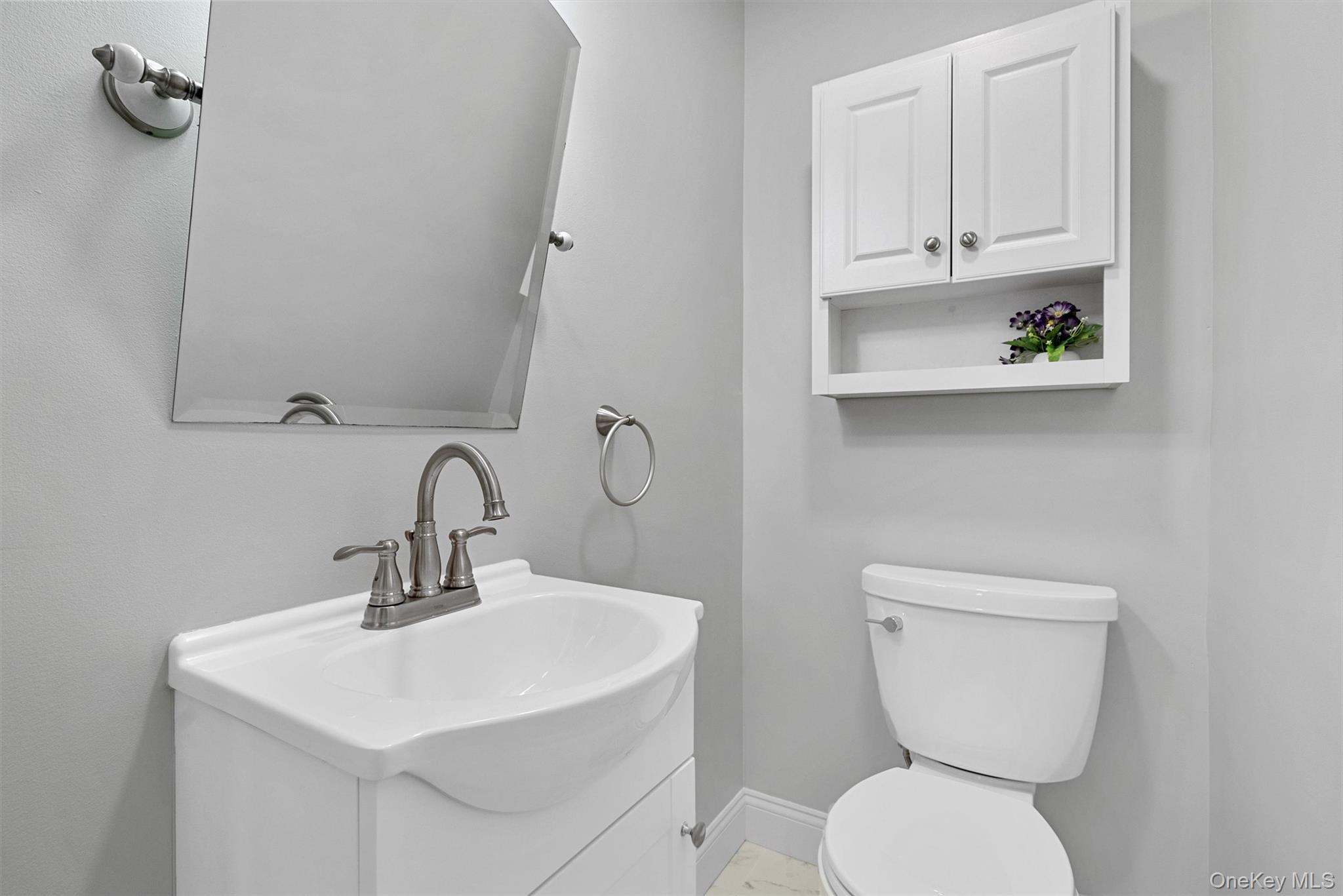 913 Parkway Place, Shrub Oak, NY 10598