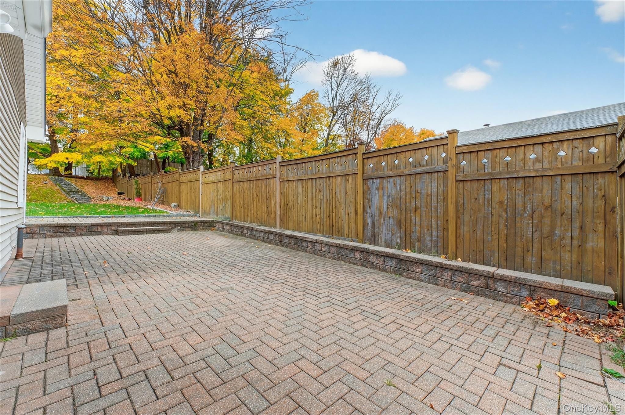 913 Parkway Place, Shrub Oak, NY 10598