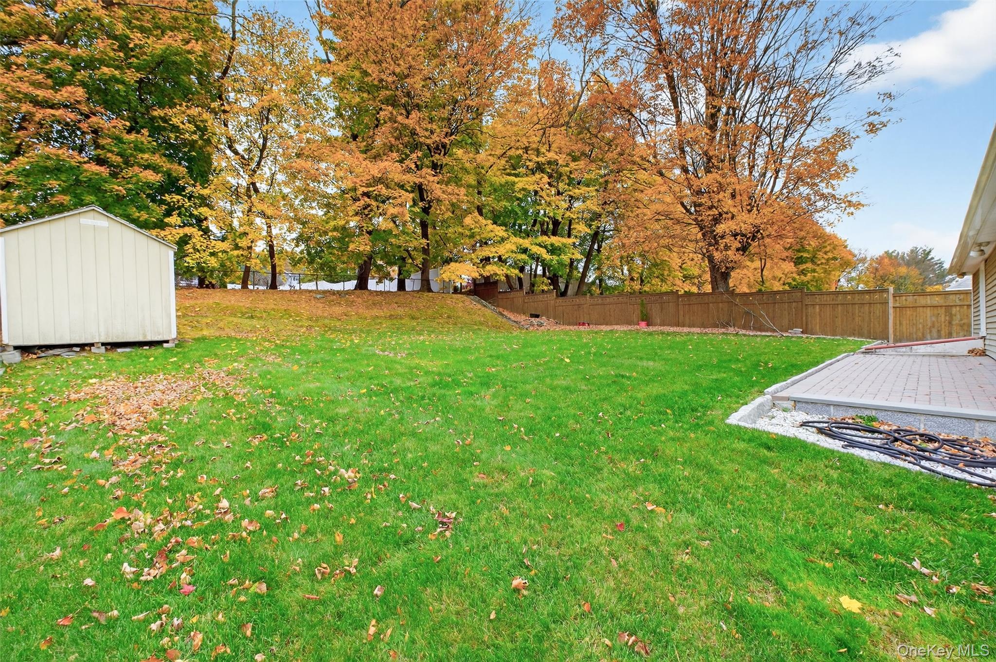 913 Parkway Place, Shrub Oak, NY 10598