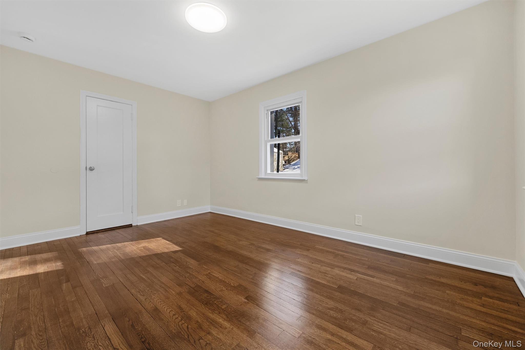 913 Parkway Place, Shrub Oak, NY 10598