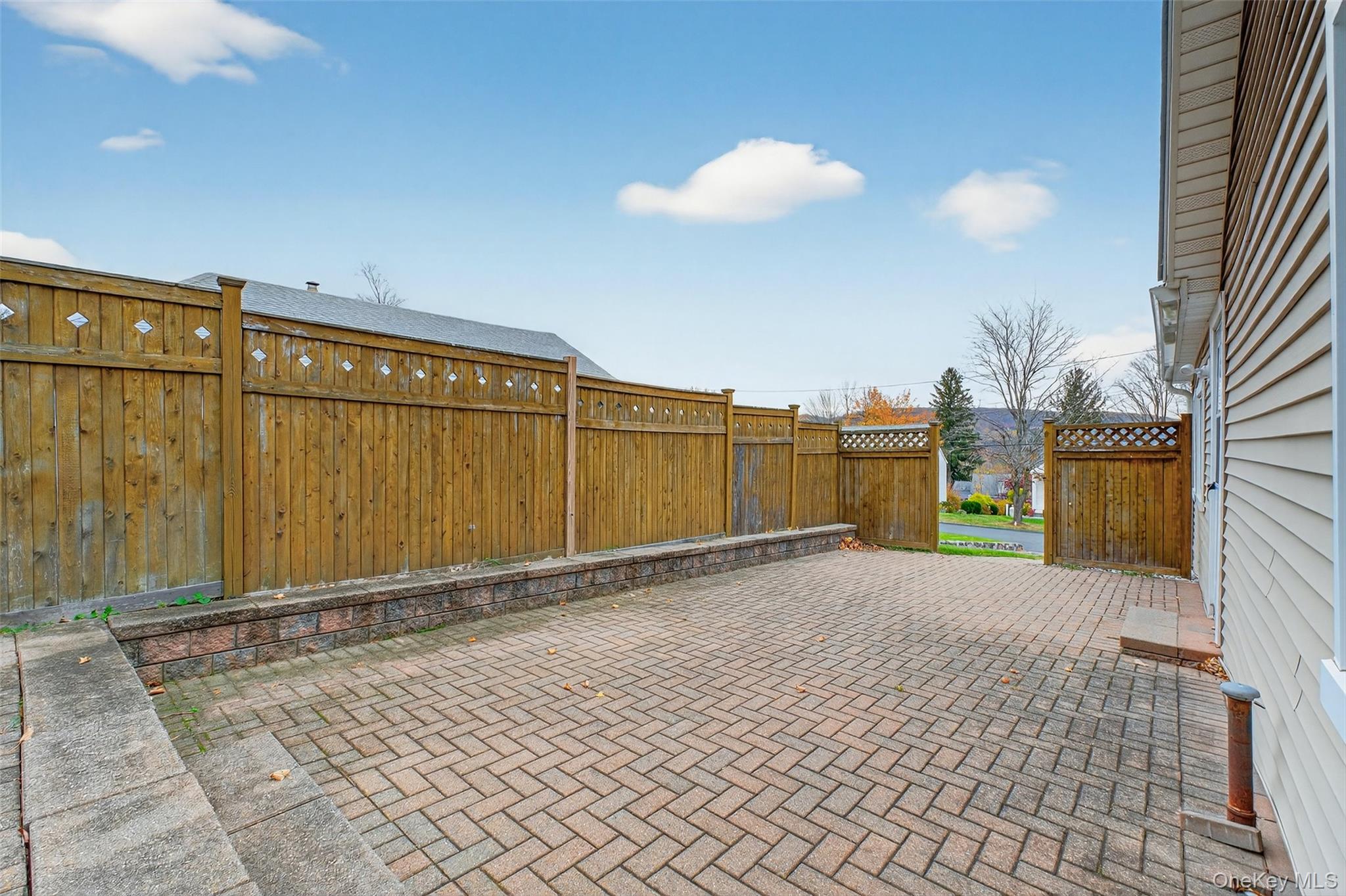 913 Parkway Place, Shrub Oak, NY 10598