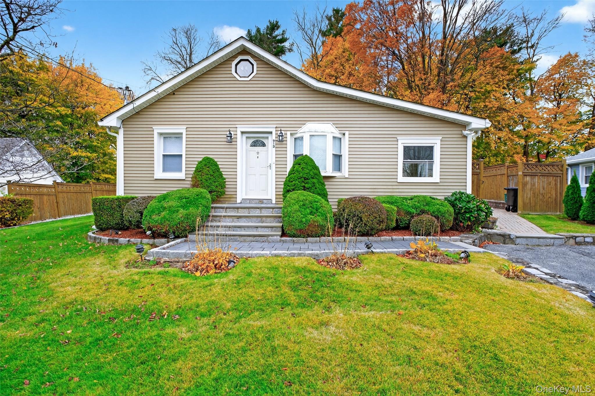 913 Parkway Place, Shrub Oak, NY 10598