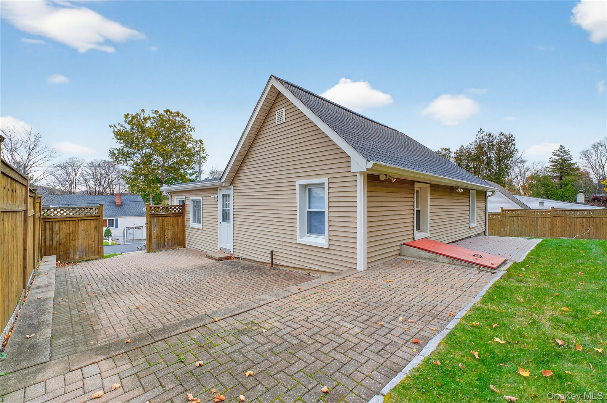 913 Parkway Place, Shrub Oak, NY 10598