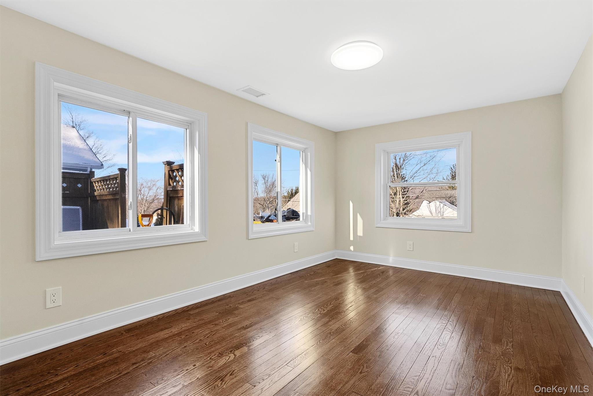 913 Parkway Place, Shrub Oak, NY 10598