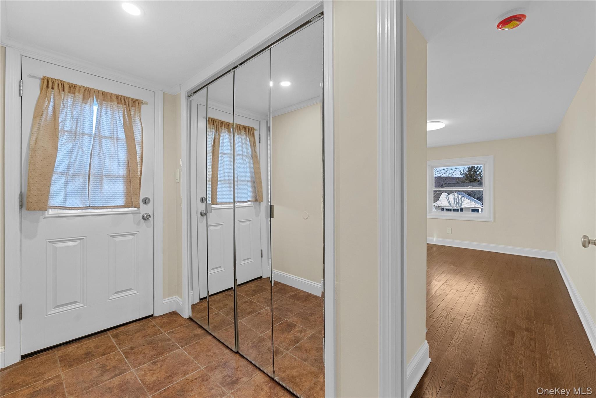 913 Parkway Place, Shrub Oak, NY 10598