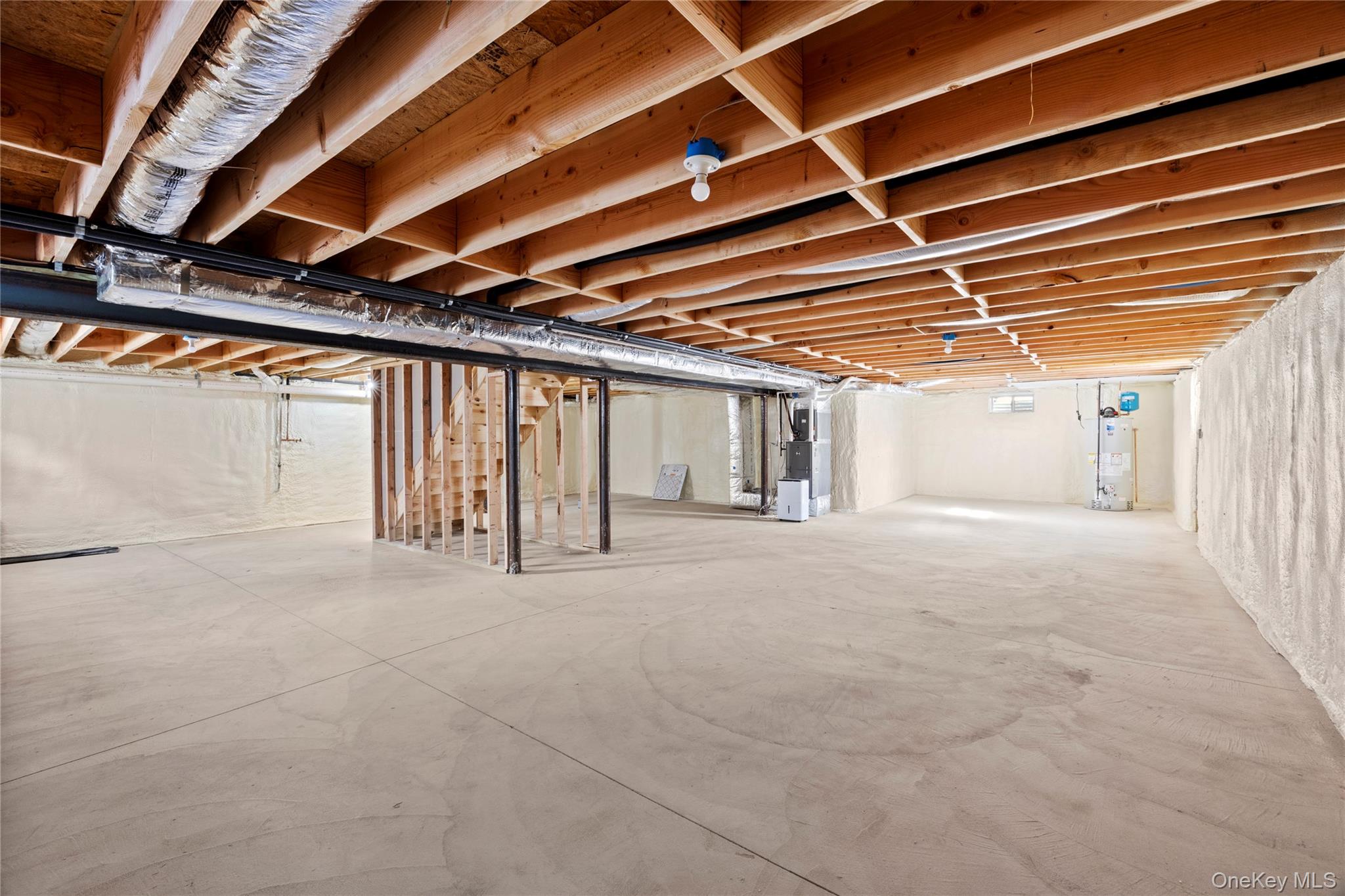 38 Eldorado Boulevard, Plainview, NY 11803