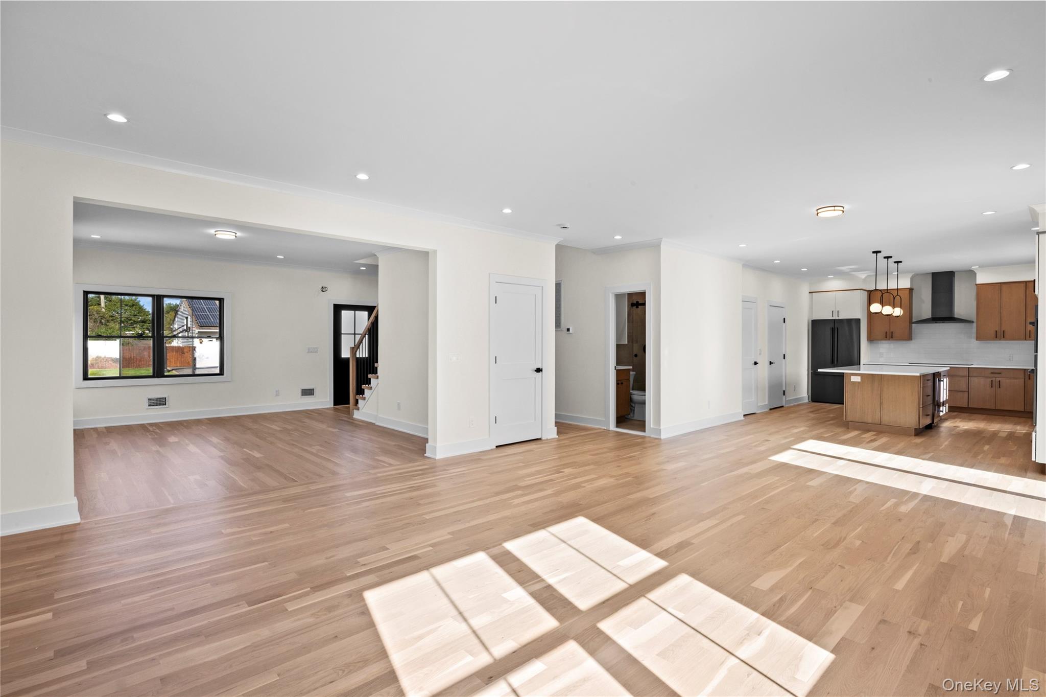 38 Eldorado Boulevard, Plainview, NY 11803