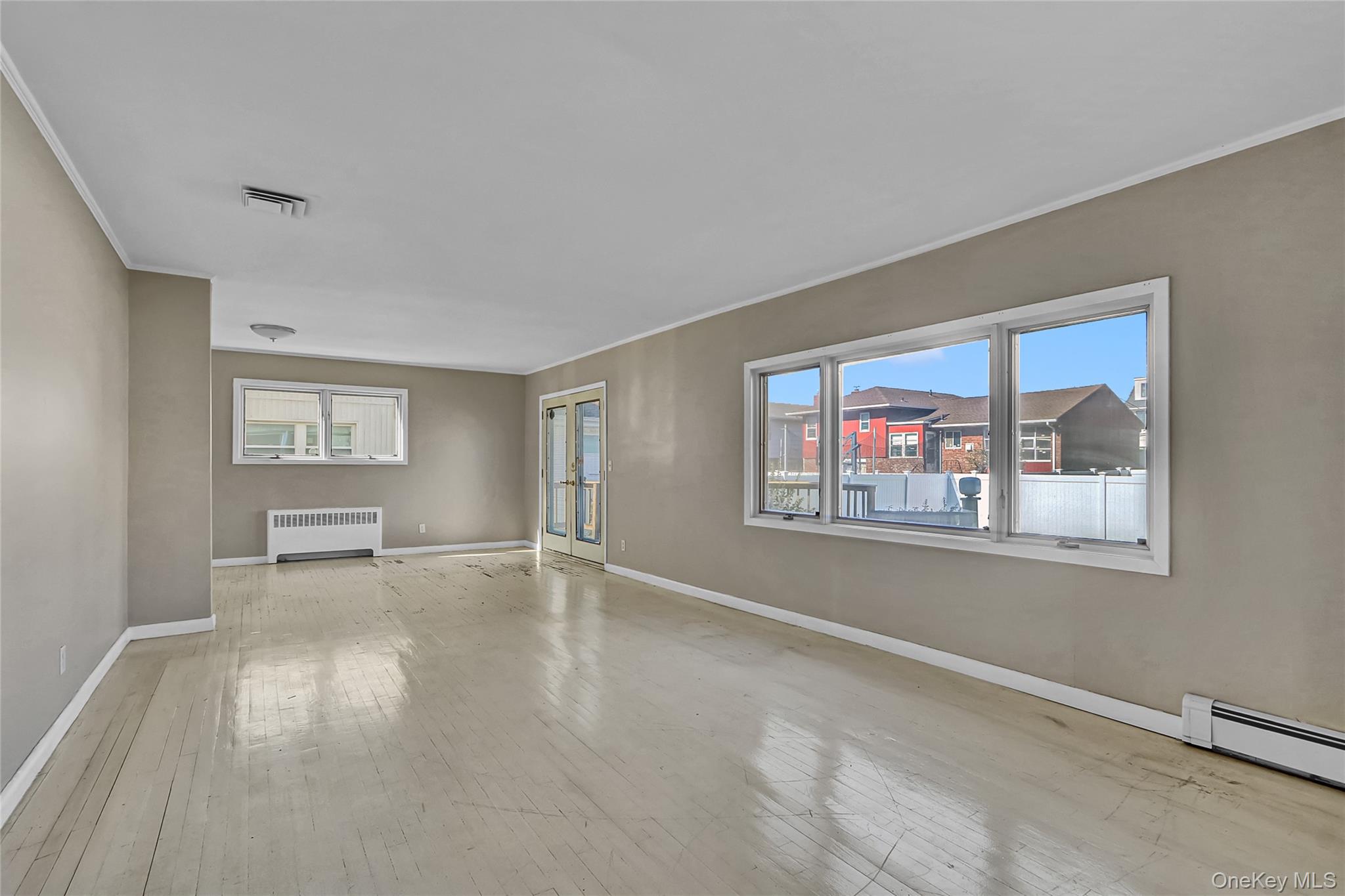 25 Park Circle, Cedarhurst, NY 11516