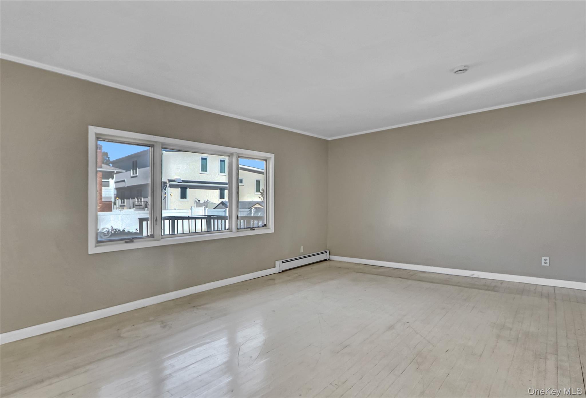 25 Park Circle, Cedarhurst, NY 11516