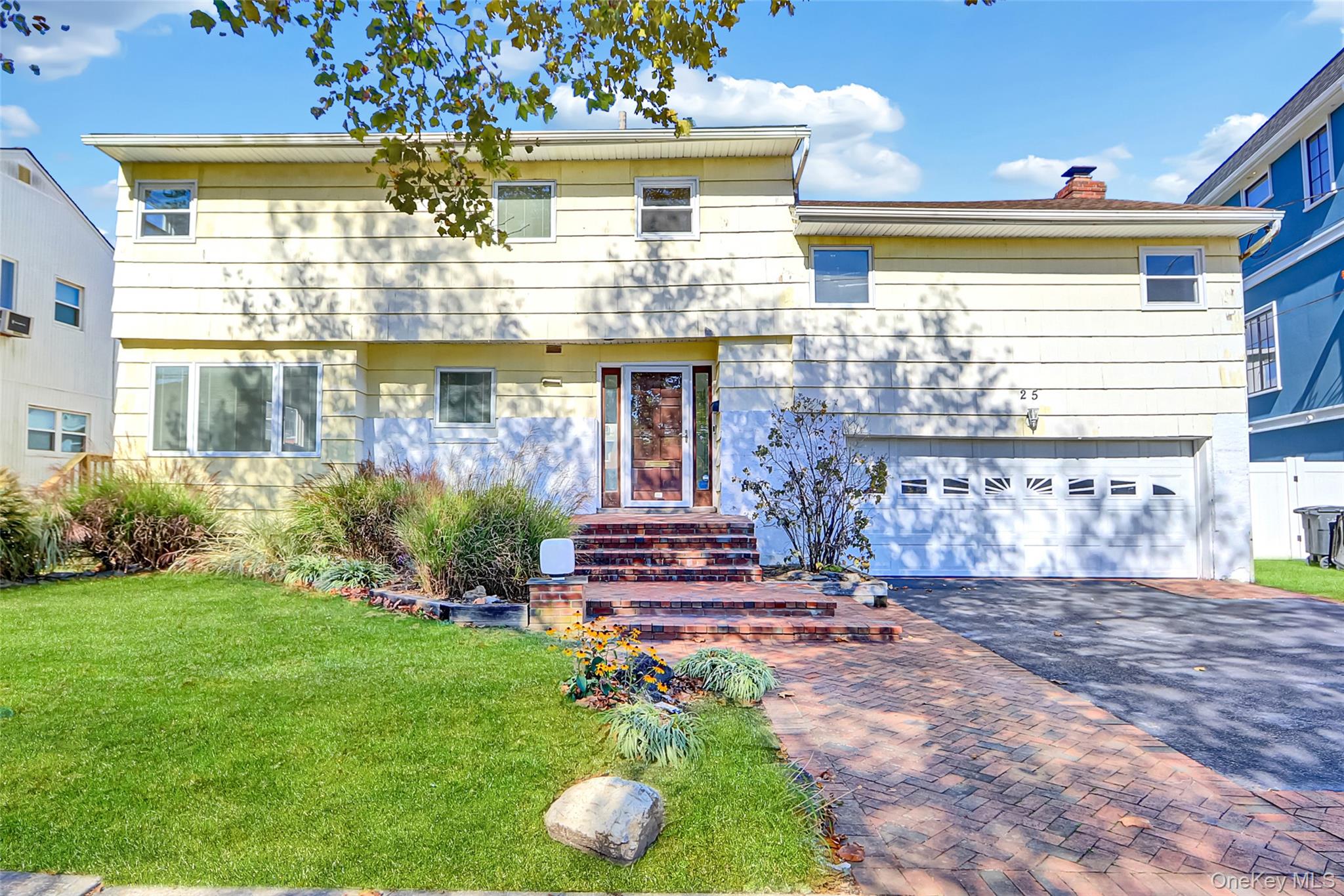 25 Park Circle, Cedarhurst, NY 11516