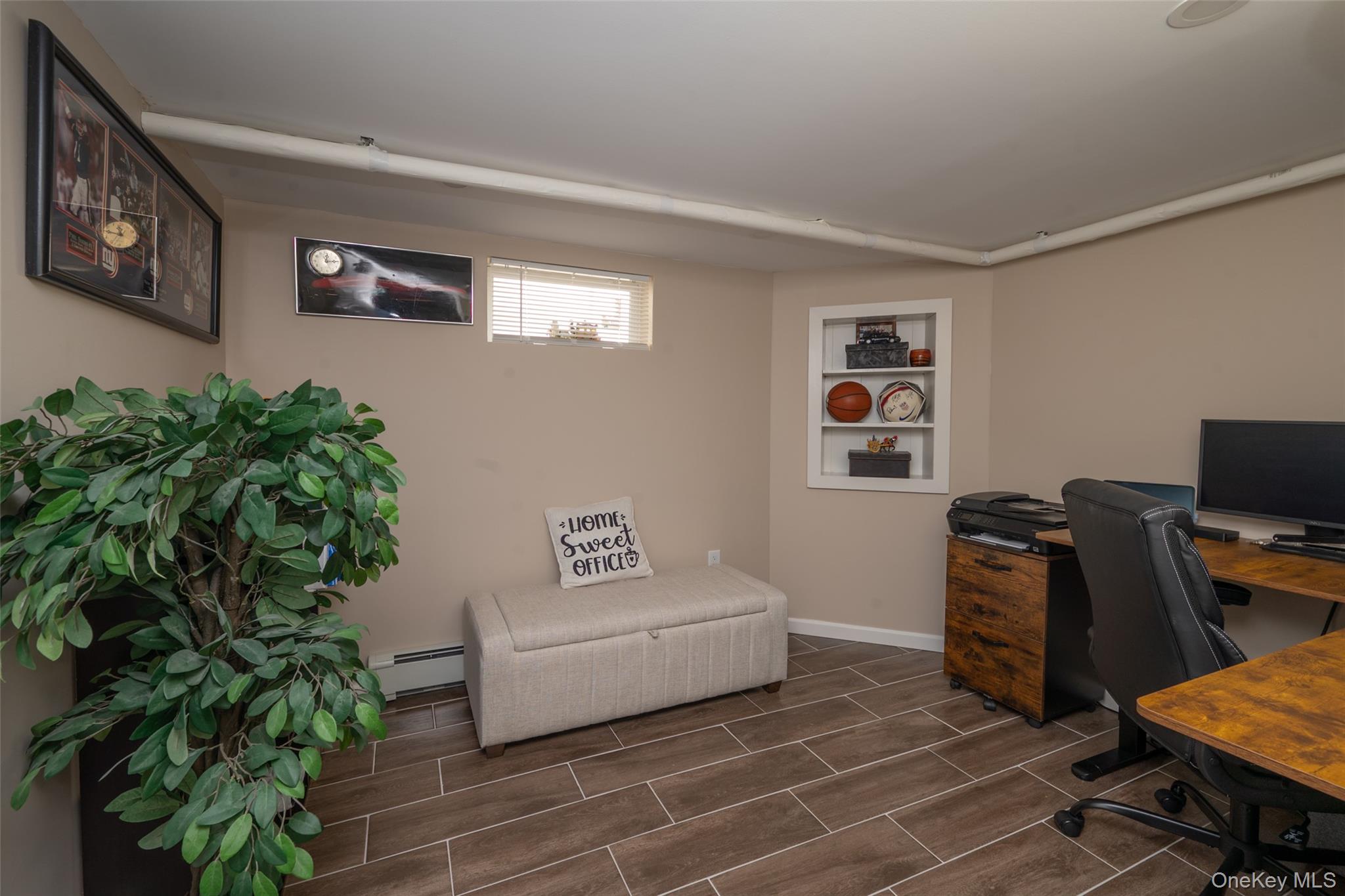 211 Gardner Avenue, Jericho, NY 11753