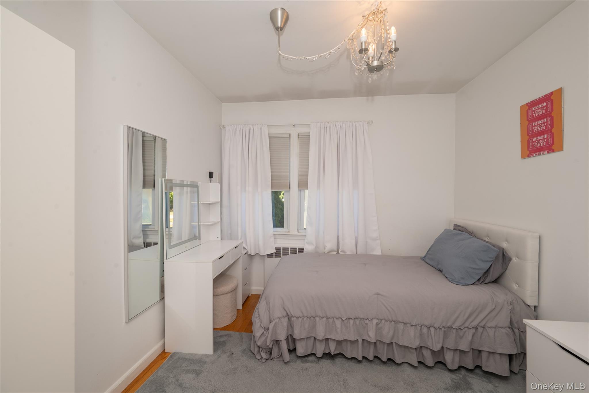 211 Gardner Avenue, Jericho, NY 11753