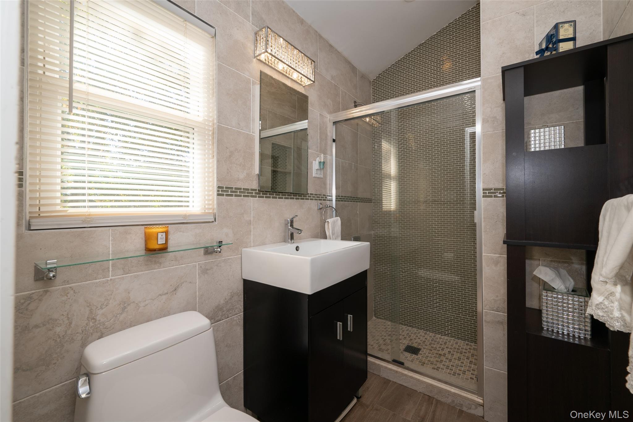 211 Gardner Avenue, Jericho, NY 11753