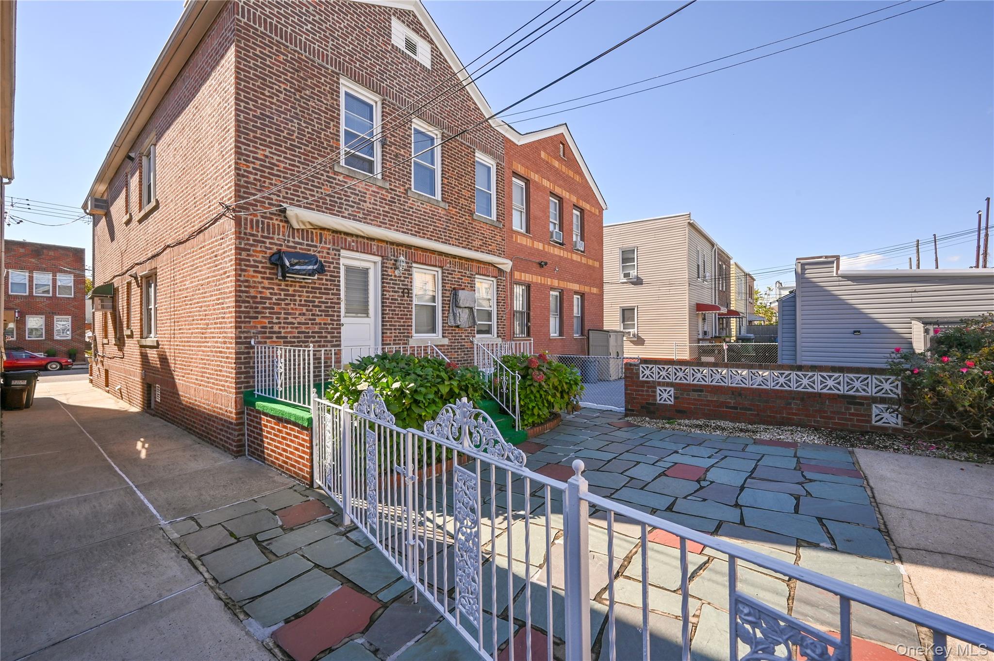 79-23 69 Avenue, Middle Village, NY 11379