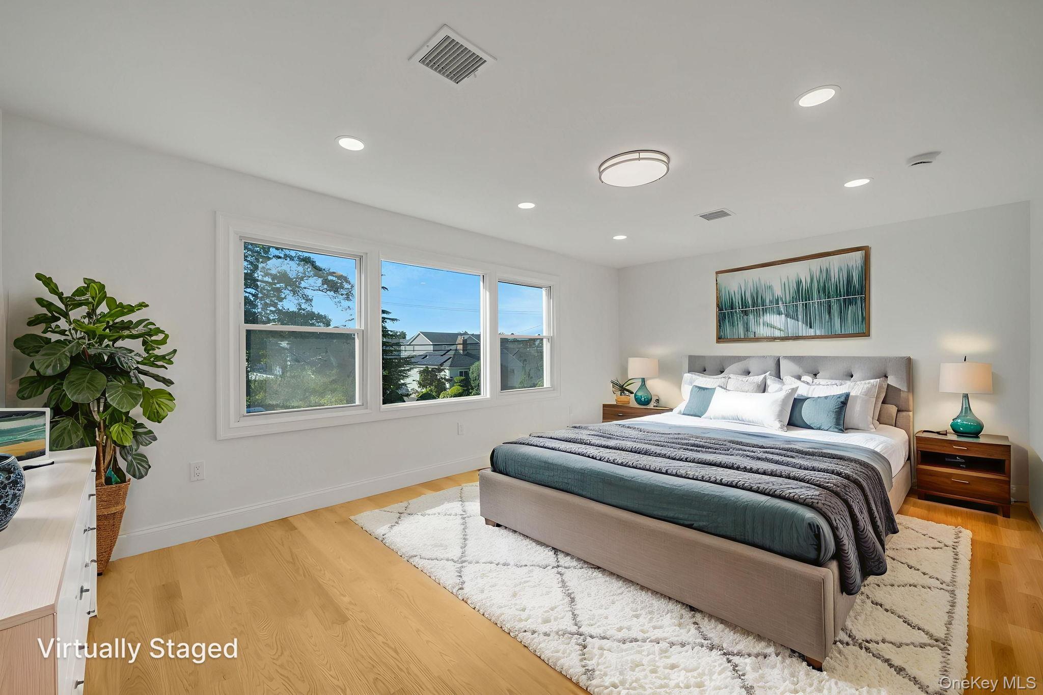 120 Cherry Drive W, Plainview, NY 11803