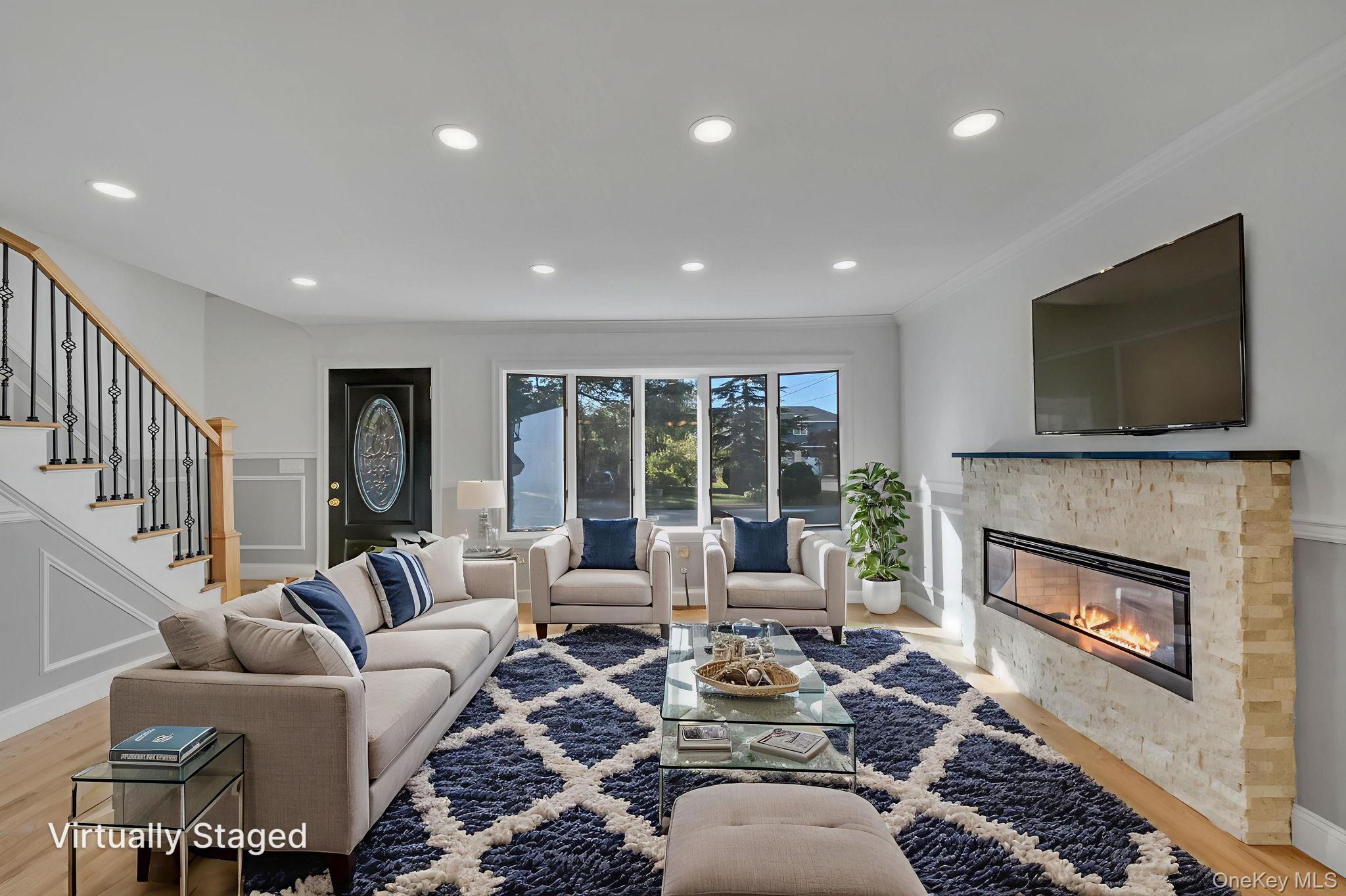 120 Cherry Drive W, Plainview, NY 11803