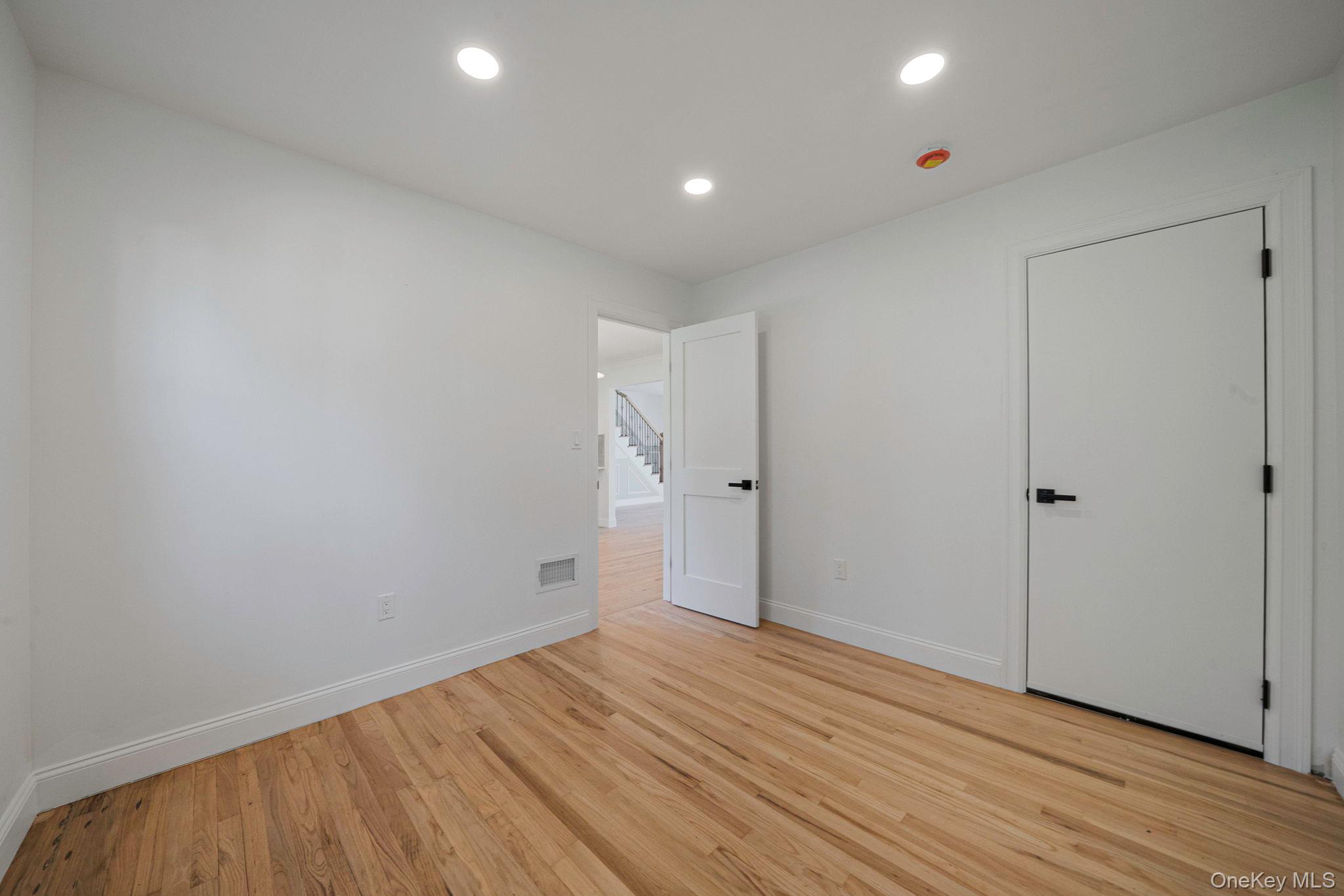 120 Cherry Drive W, Plainview, NY 11803