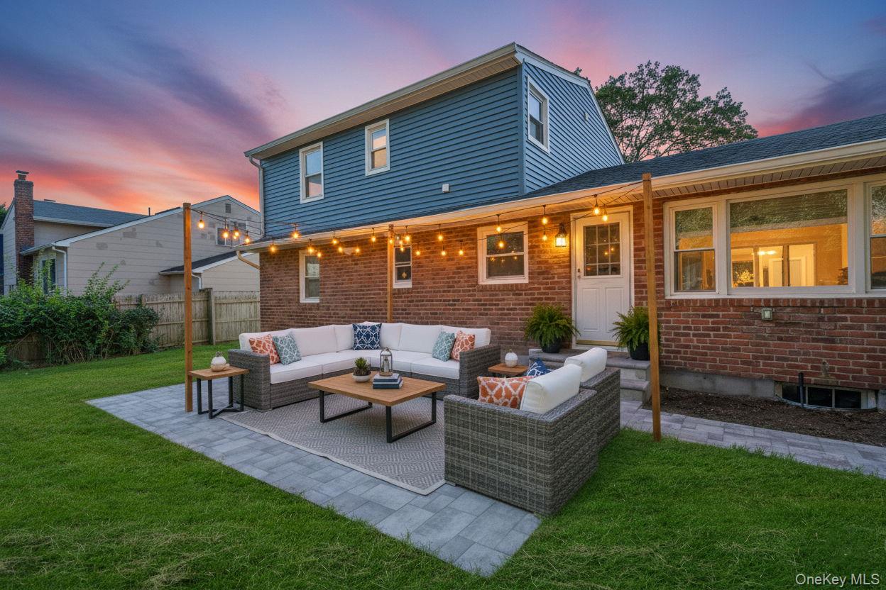 120 Cherry Drive W, Plainview, NY 11803