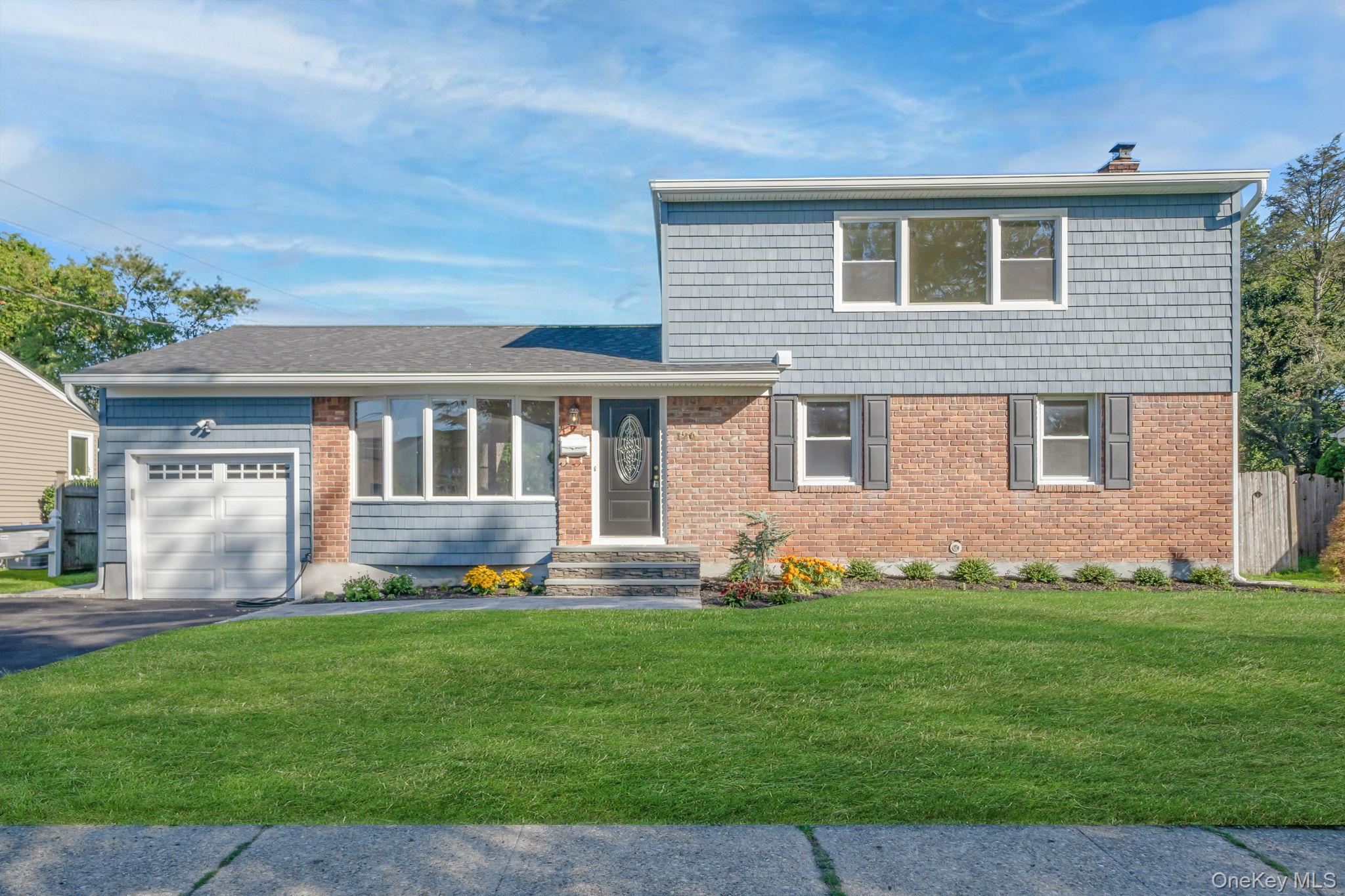 120 Cherry Drive W, Plainview, NY 11803