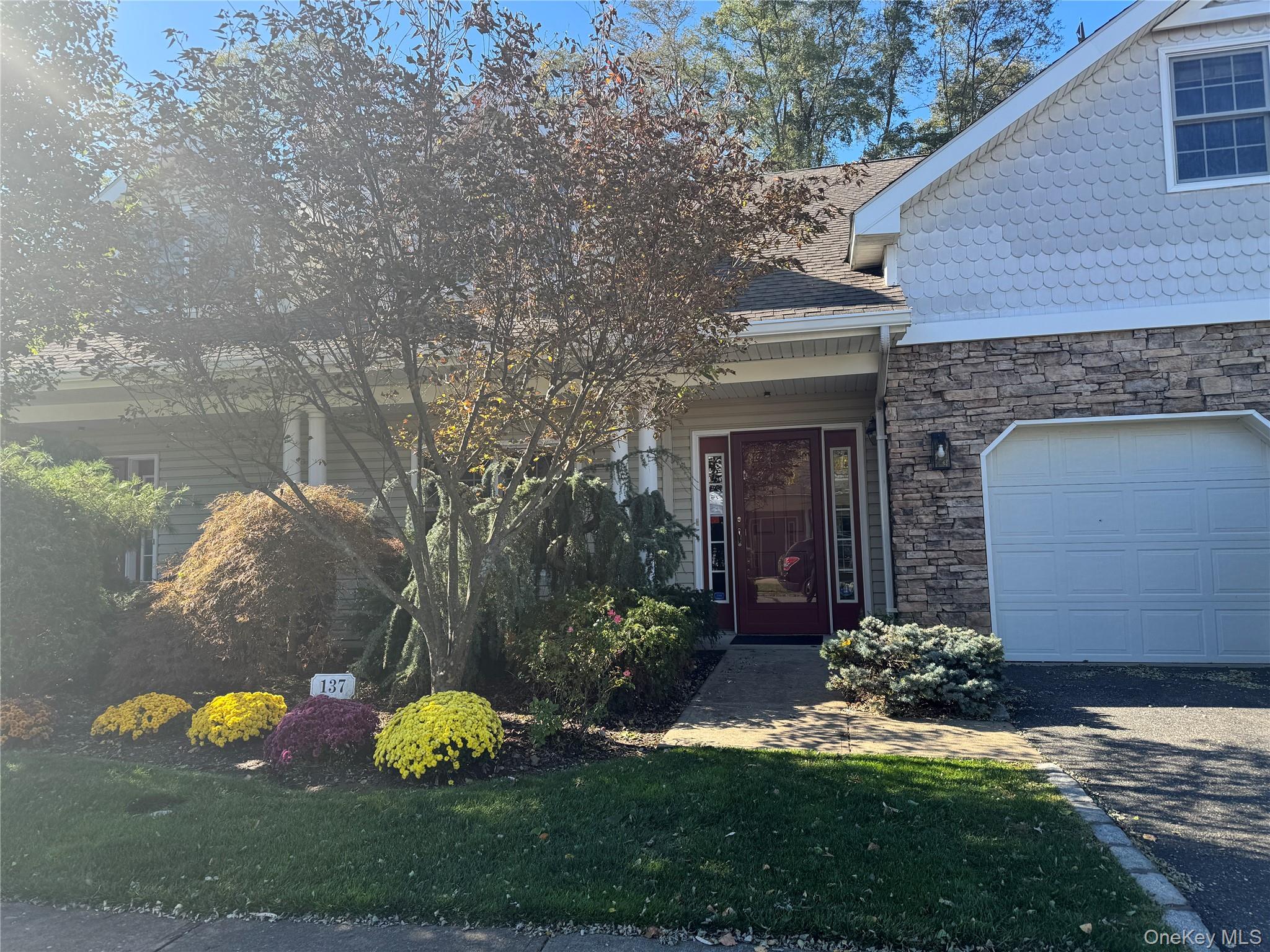 137 Pond View Drive, Port Washington, NY 11050