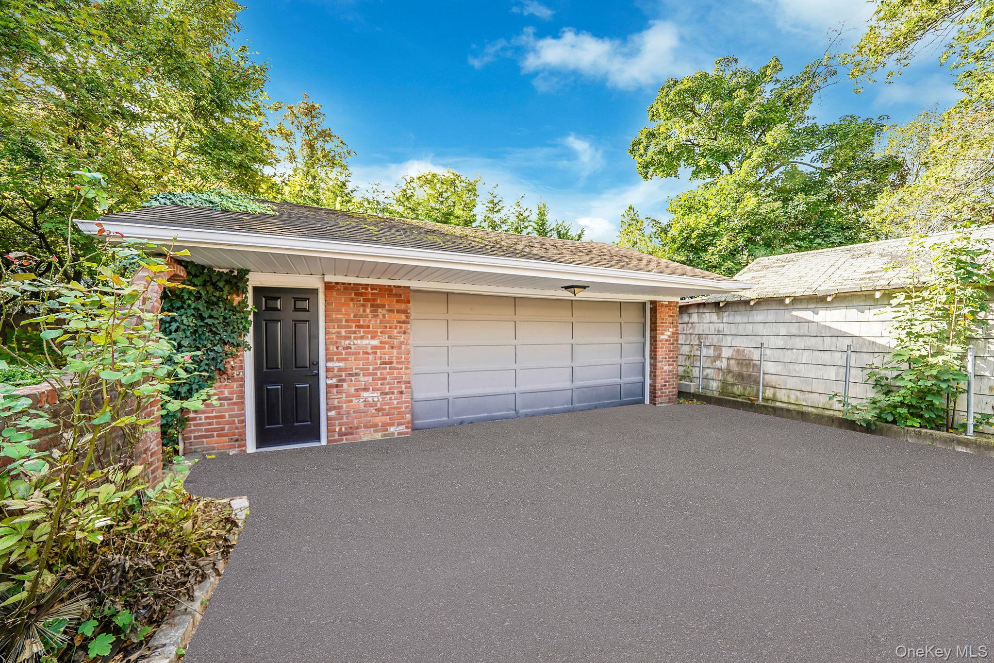 32 Fairview Avenue, Port Washington, NY 11050