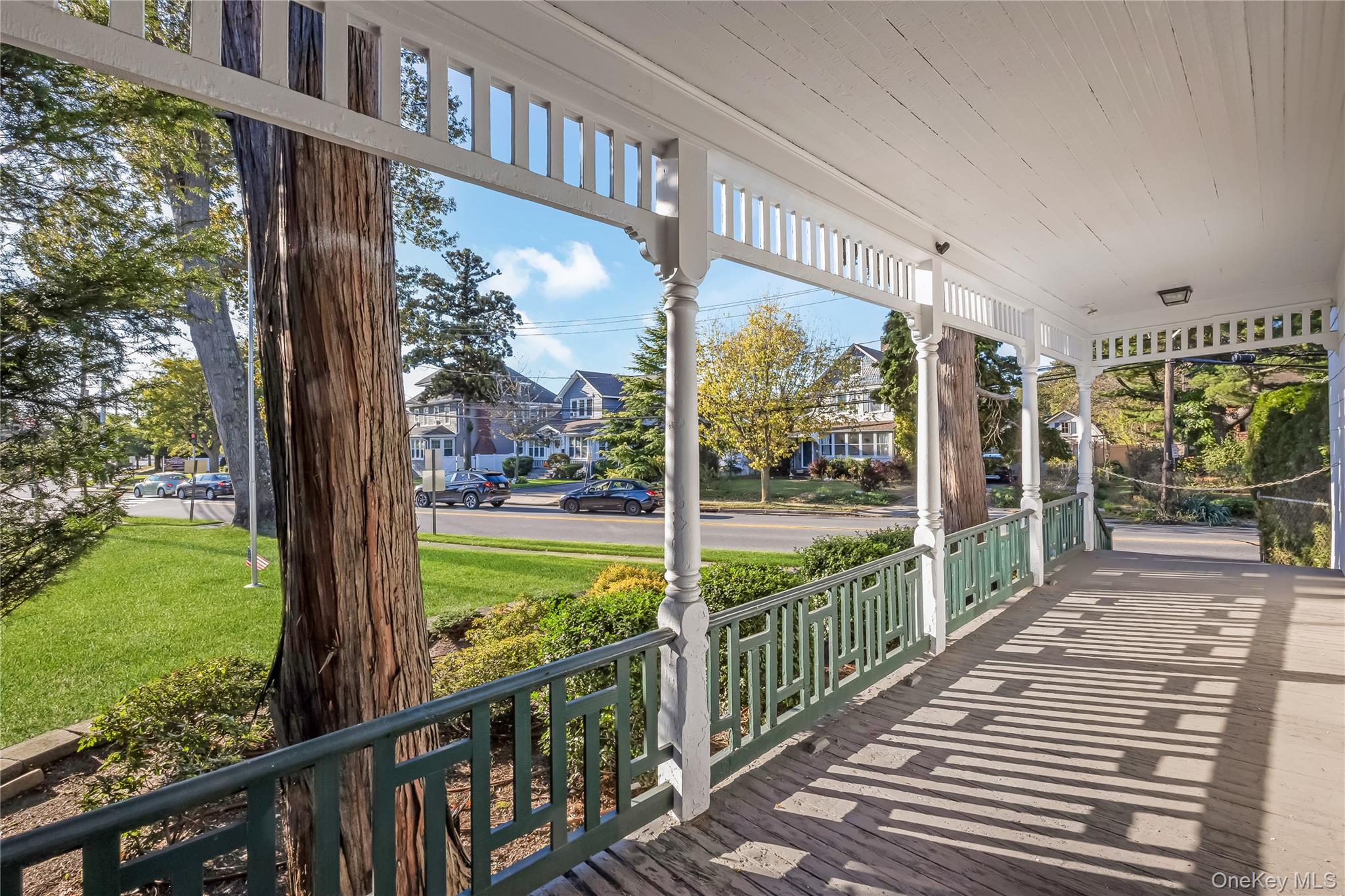 215 Conklin Street, Farmingdale, NY 11735