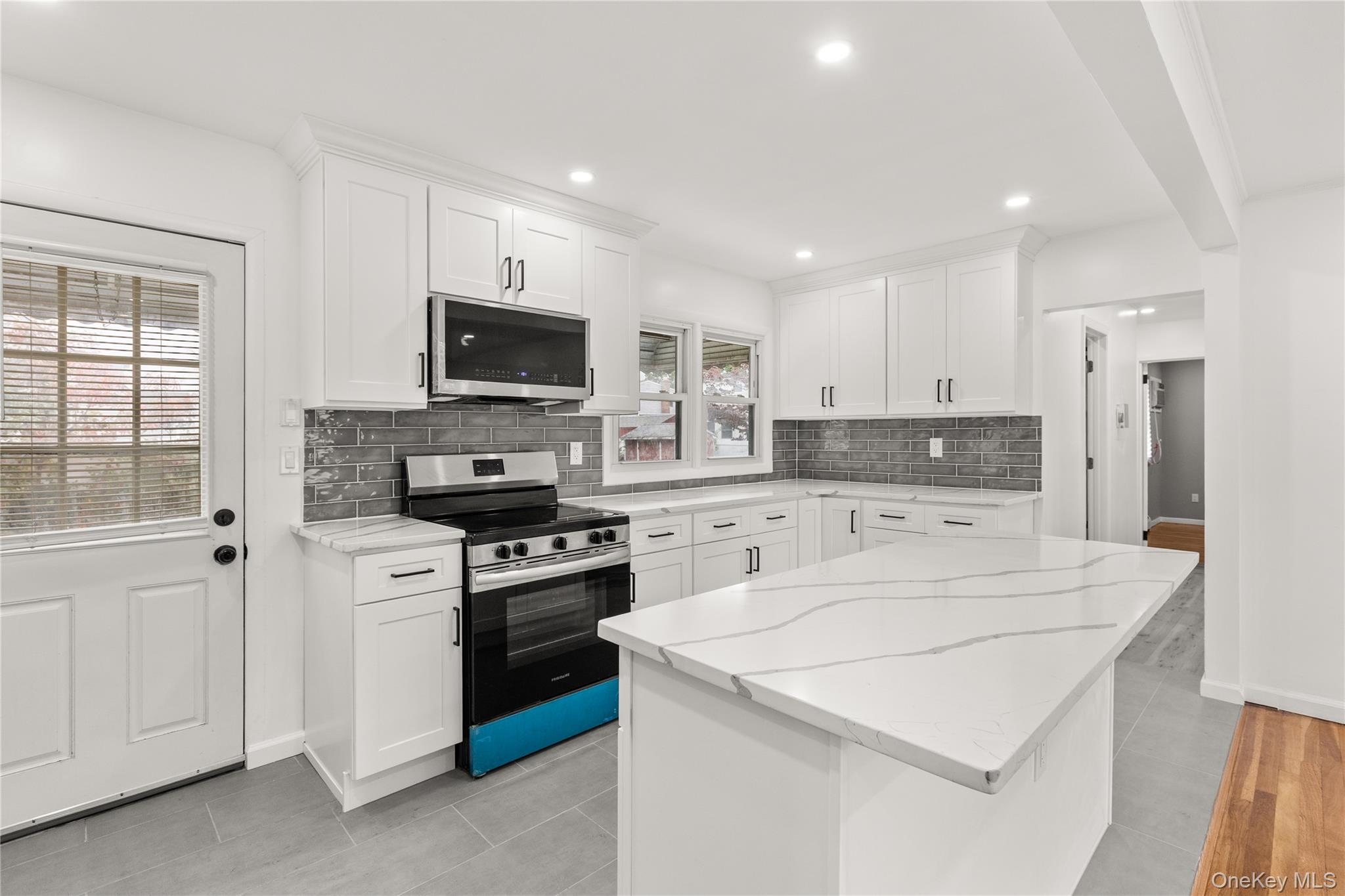 104 E Gates Avenue, Lindenhurst, NY 11757