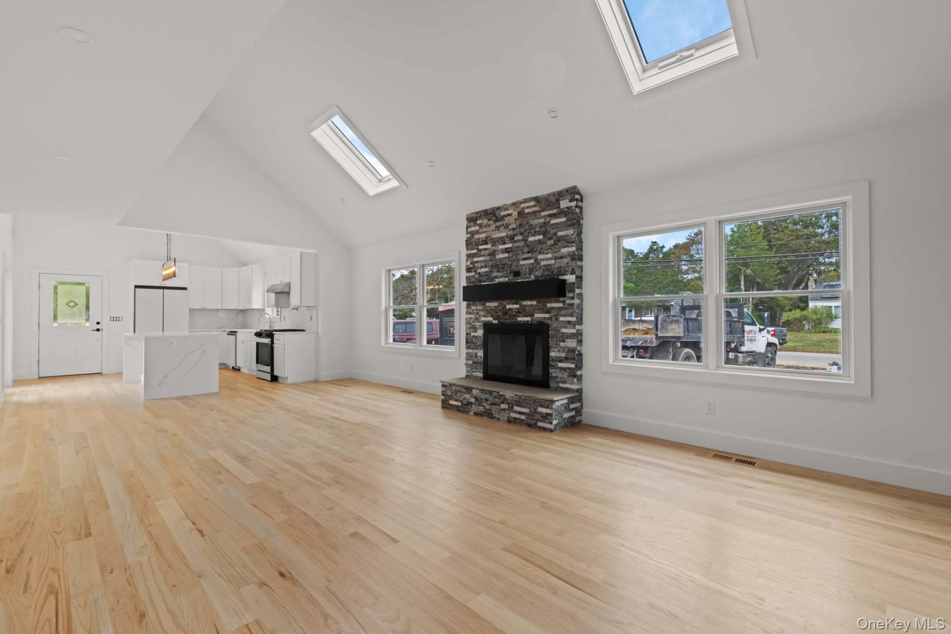 3A Suffolk Road, Hampton Bays, NY 11946