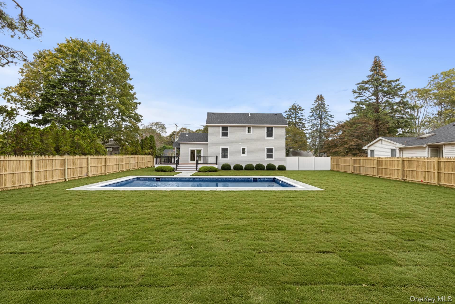 3A Suffolk Road, Hampton Bays, NY 11946