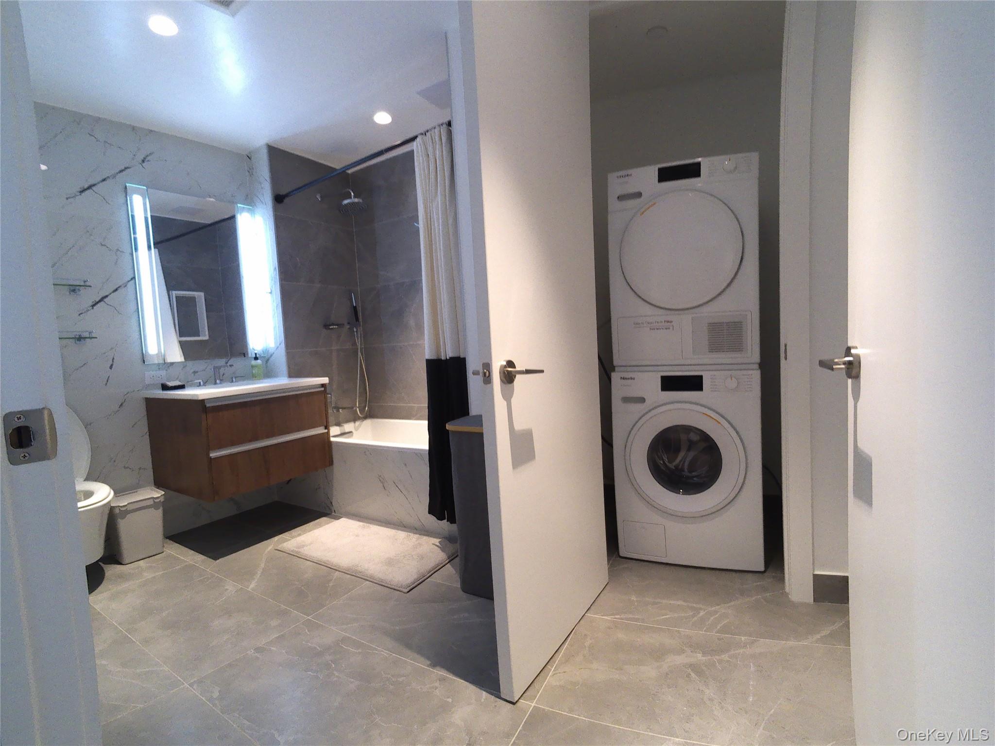 136-18 Maple Avenue # 5E, Flushing, NY 11355