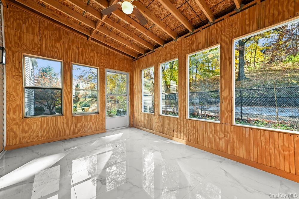 10 Glen Lane, Balmville, NY 12550