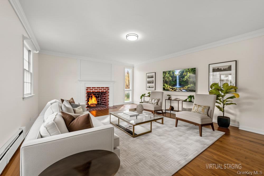 10 Glen Lane, Balmville, NY 12550