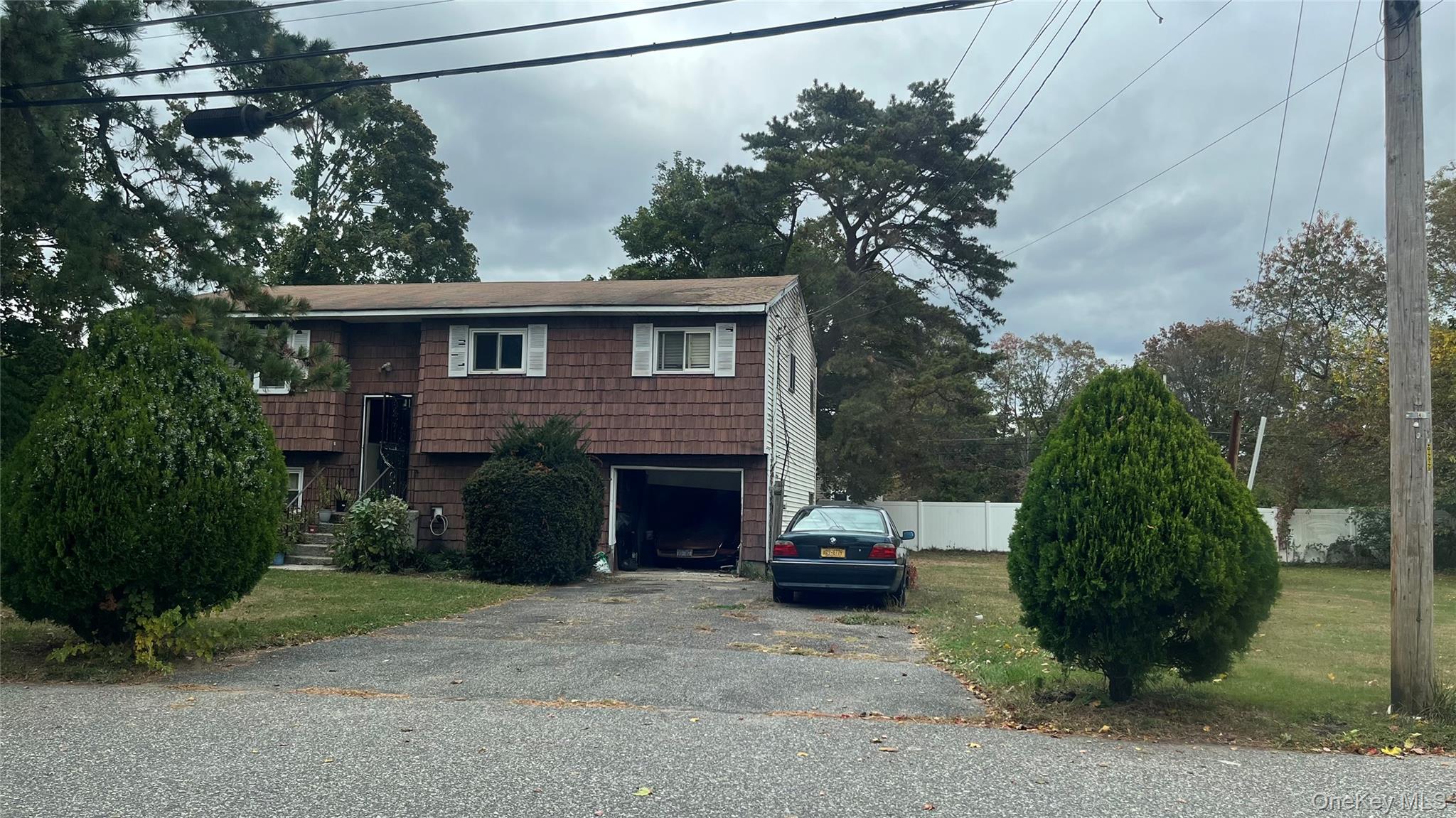 81 Nevada Road, West Babylon, NY 11704