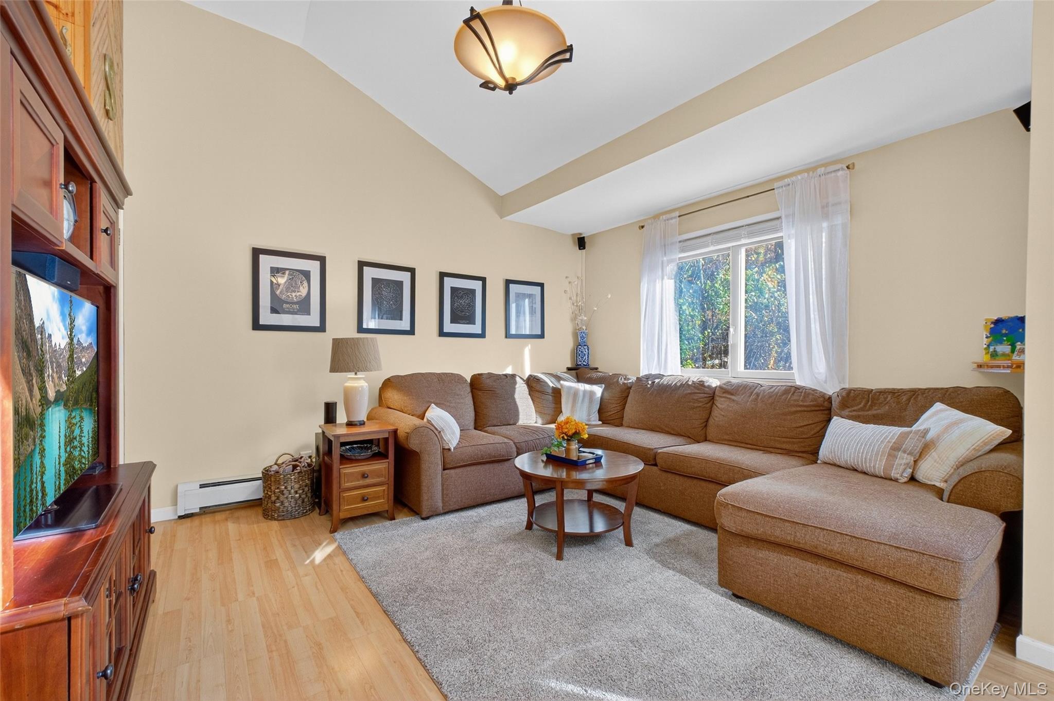 15 Woodbine Drive, Mahopac, NY 10541