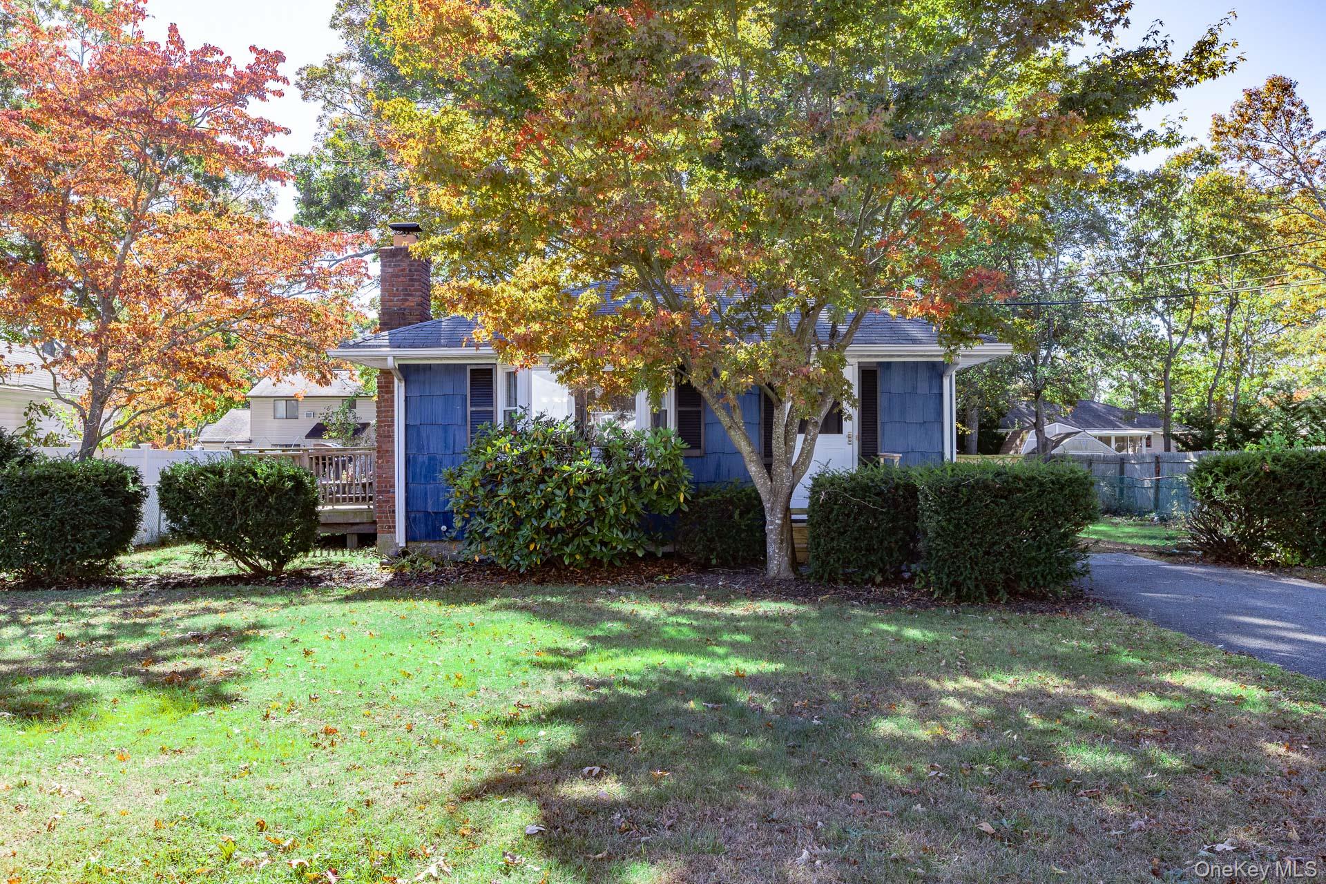 12 Applegate Drive, Mastic, NY 11950