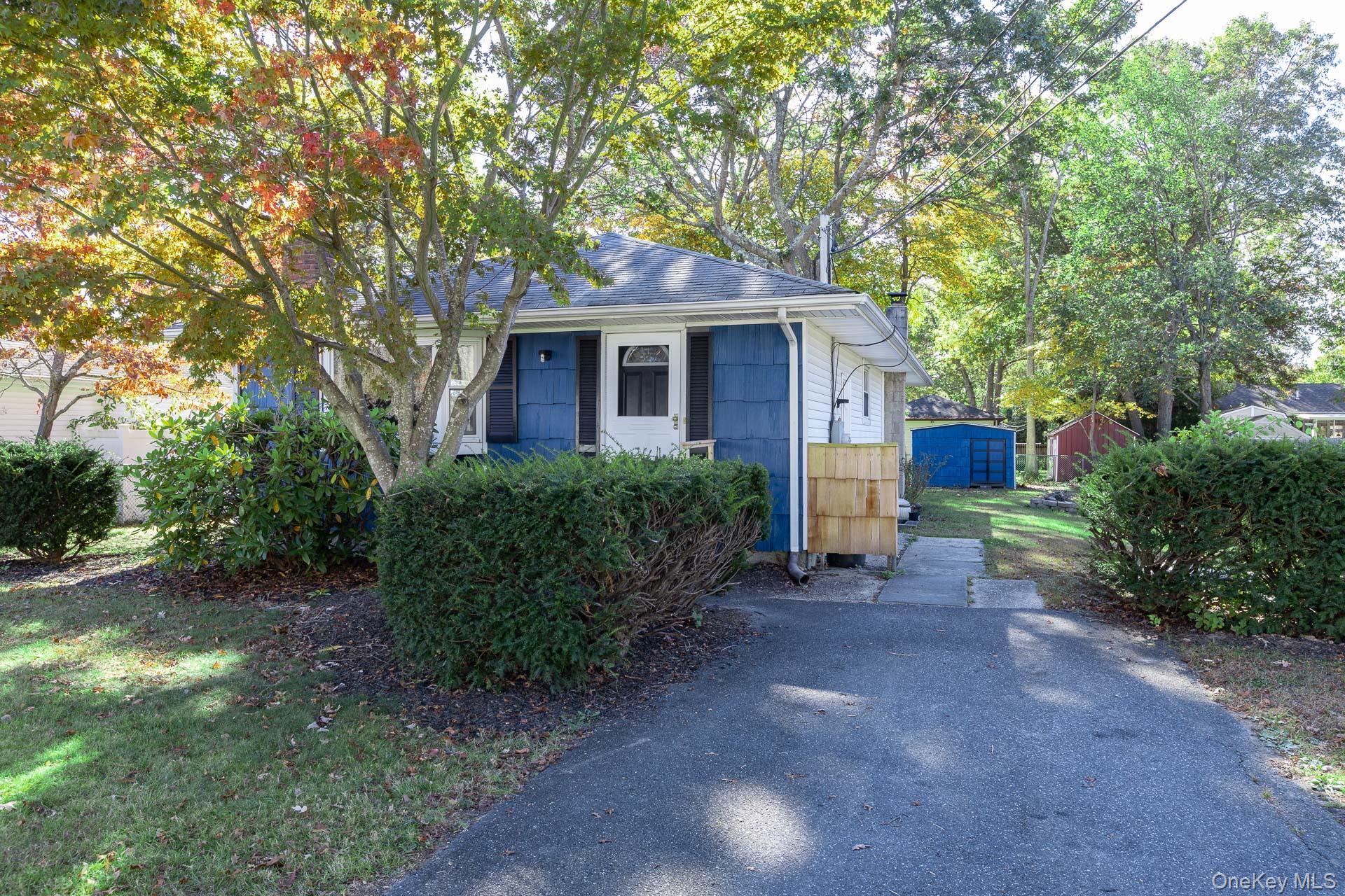 12 Applegate Drive, Mastic, NY 11950