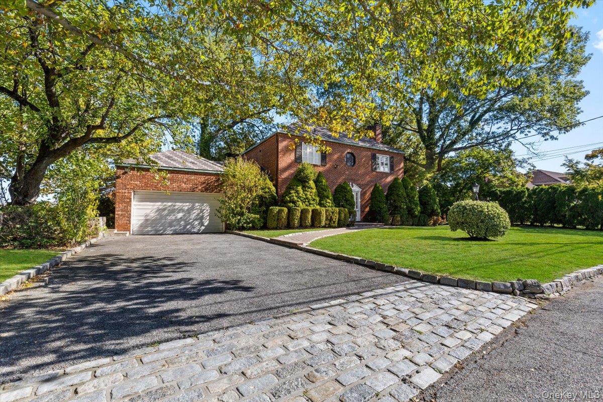 210 WYNDCLIFF Road, Scarsdale, NY 10583