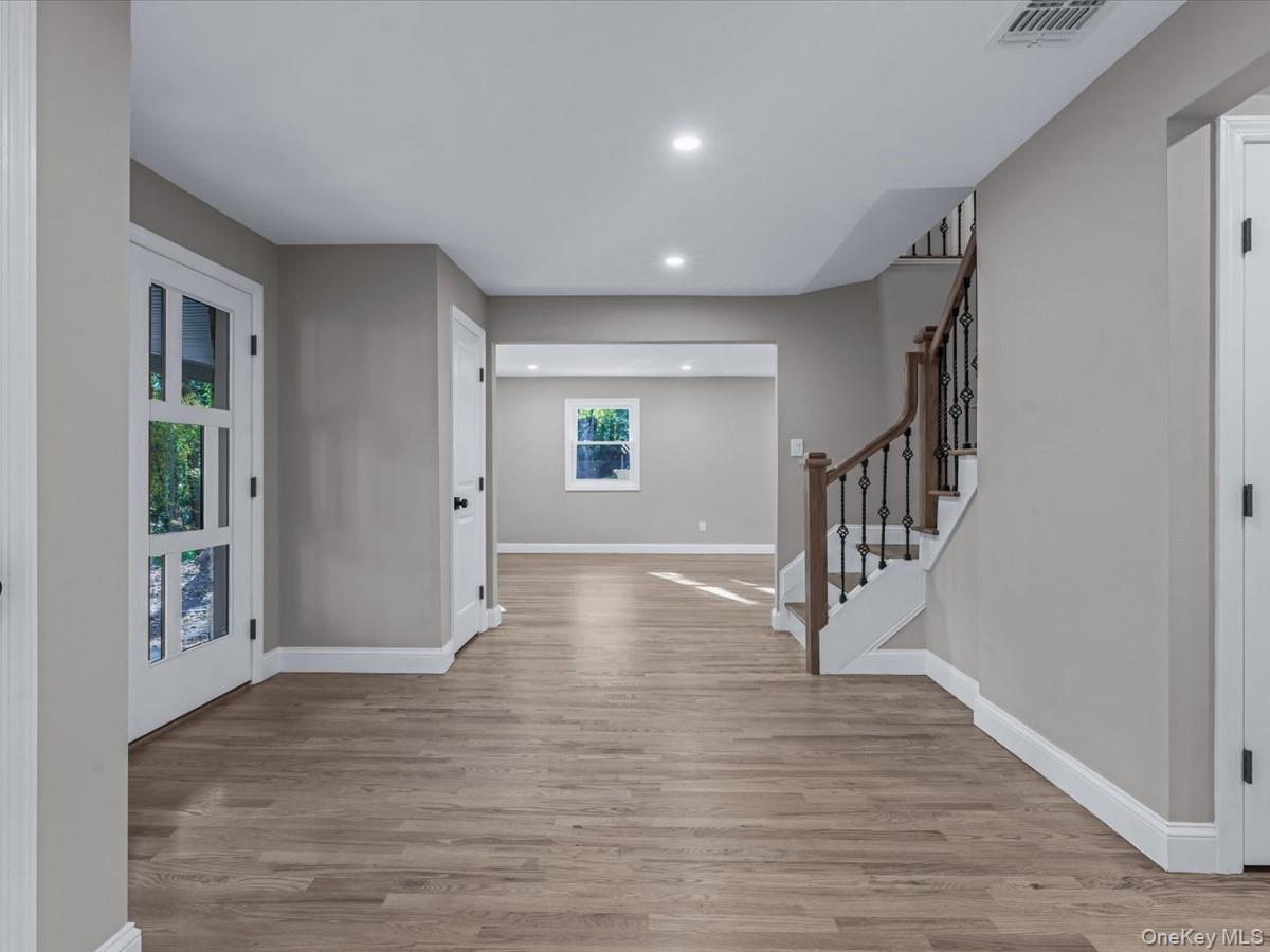 11 Gorham Lane, Dix Hills, NY 11746