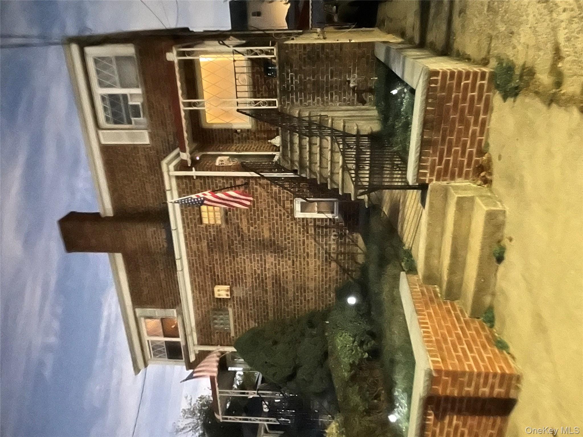 59 Laurel Place, Yonkers, NY 10704