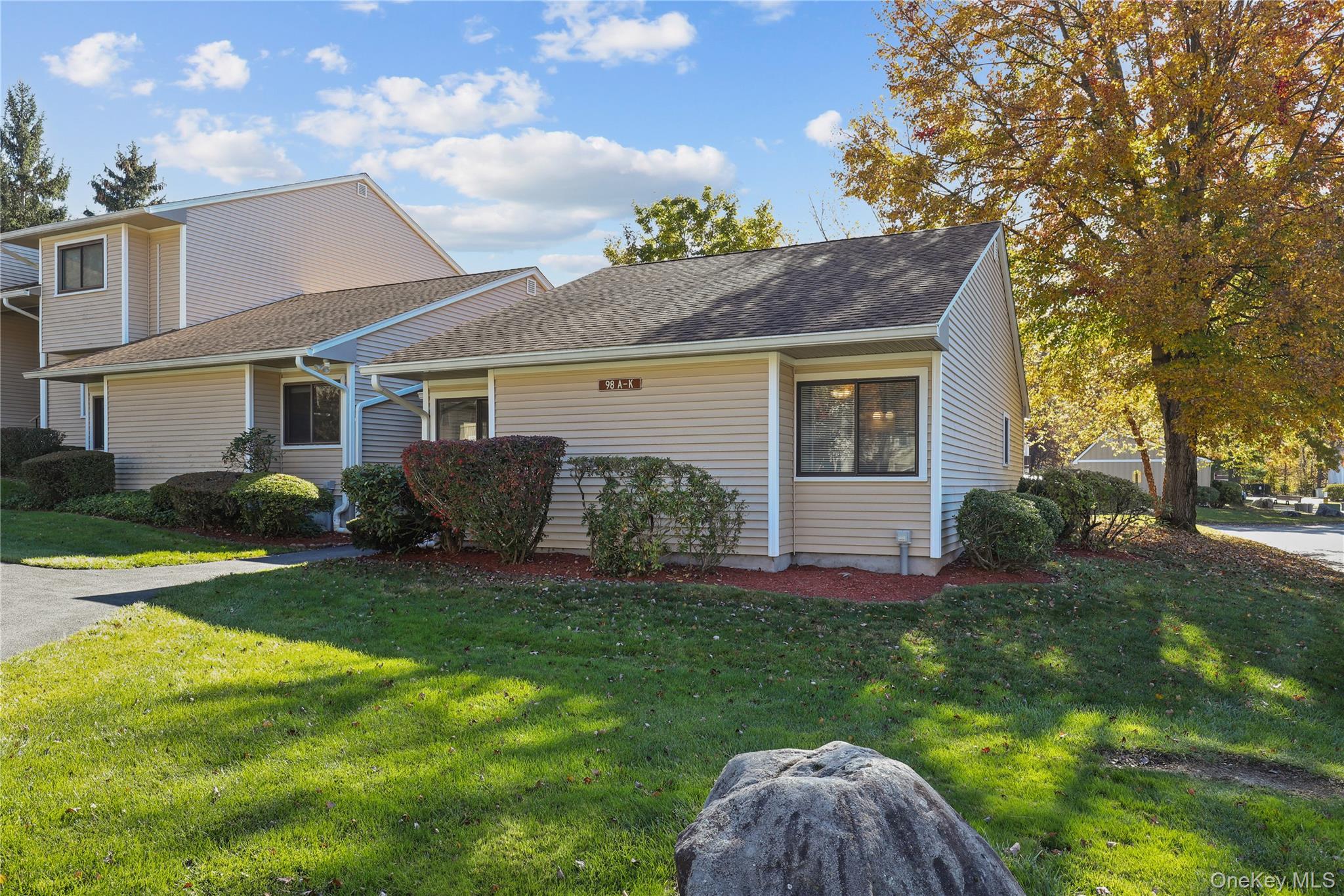 98 Molly Pitcher Lane # A, Yorktown Heights, NY 10598