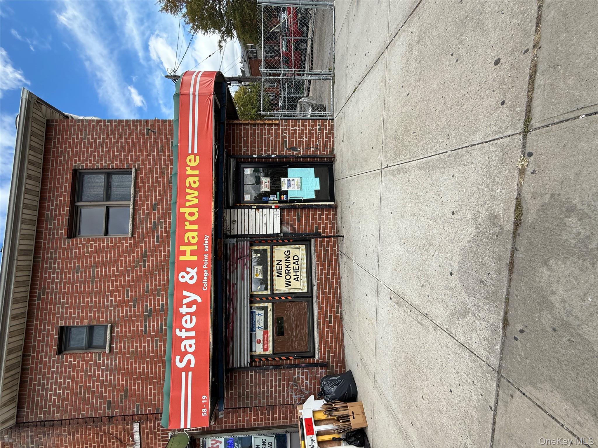 5819 College Point Boulevard, Flushing, NY 11355