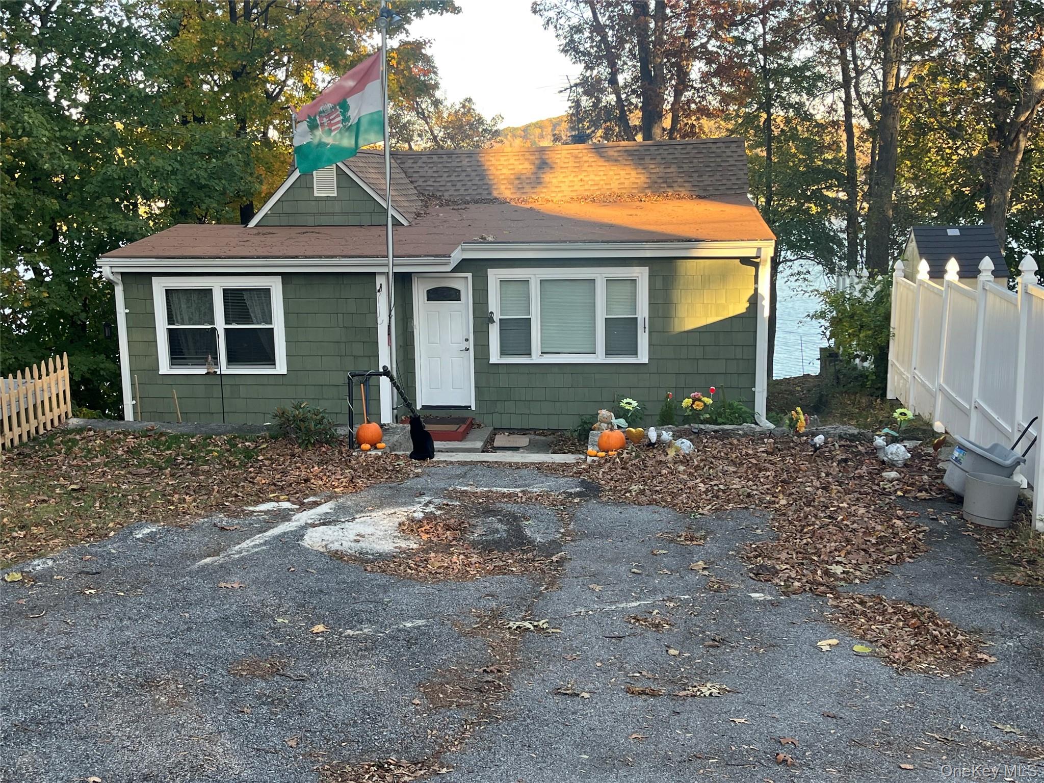 18 Sedgewick Road, Carmel, NY 10512