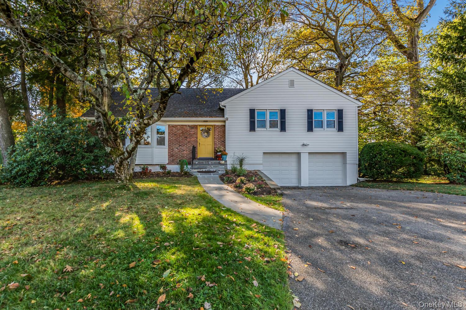 73 Hilary Circle, New Rochelle, NY 10804